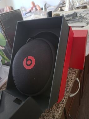 Beats by Dre Over-Ear Headphones in Black with Red Logo